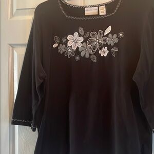 Alfred Dunner Gray 3/4 Sleeve Embroidered Blouse